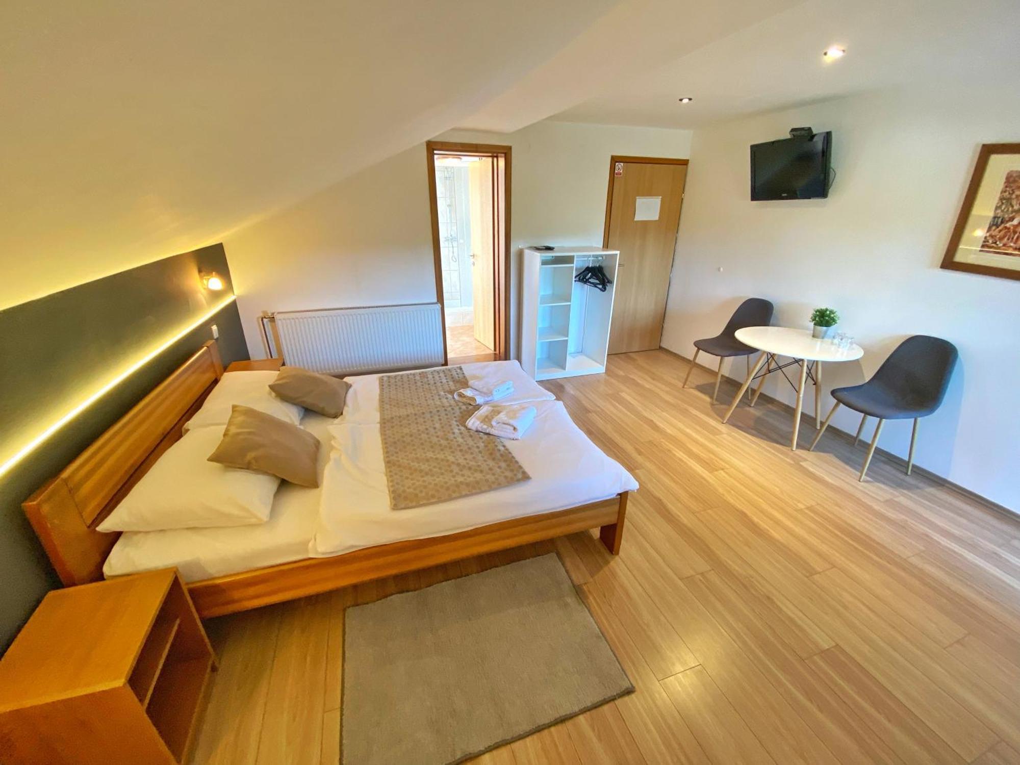 16 Lakes Guesthouse 그라보바츠 외부 사진