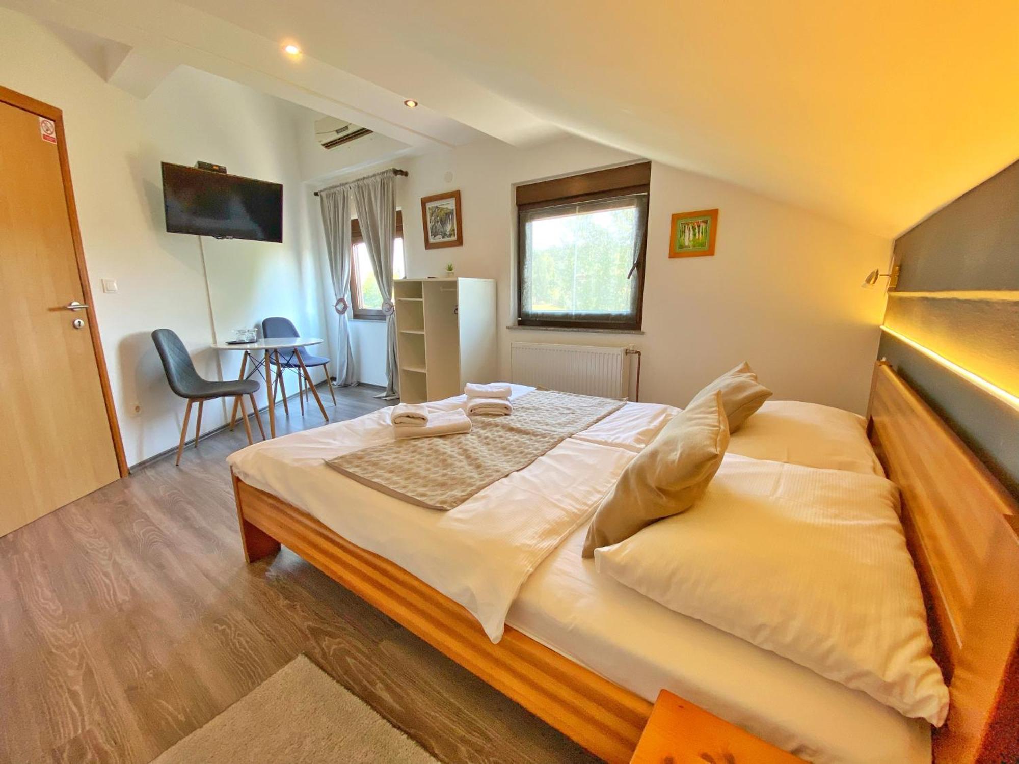 16 Lakes Guesthouse 그라보바츠 외부 사진