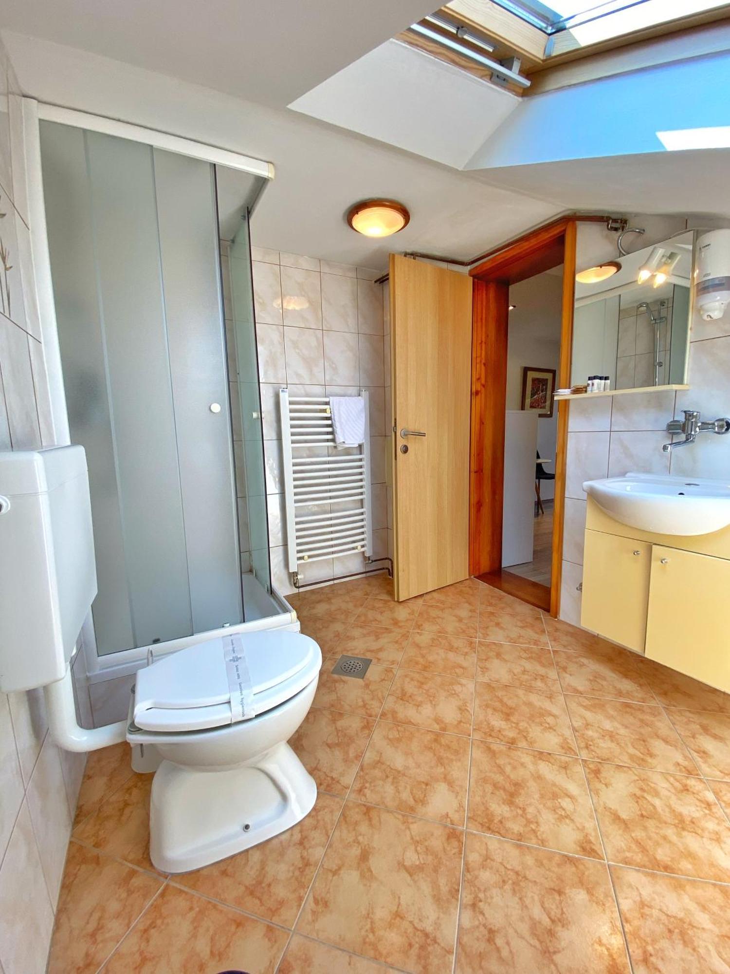 16 Lakes Guesthouse 그라보바츠 외부 사진
