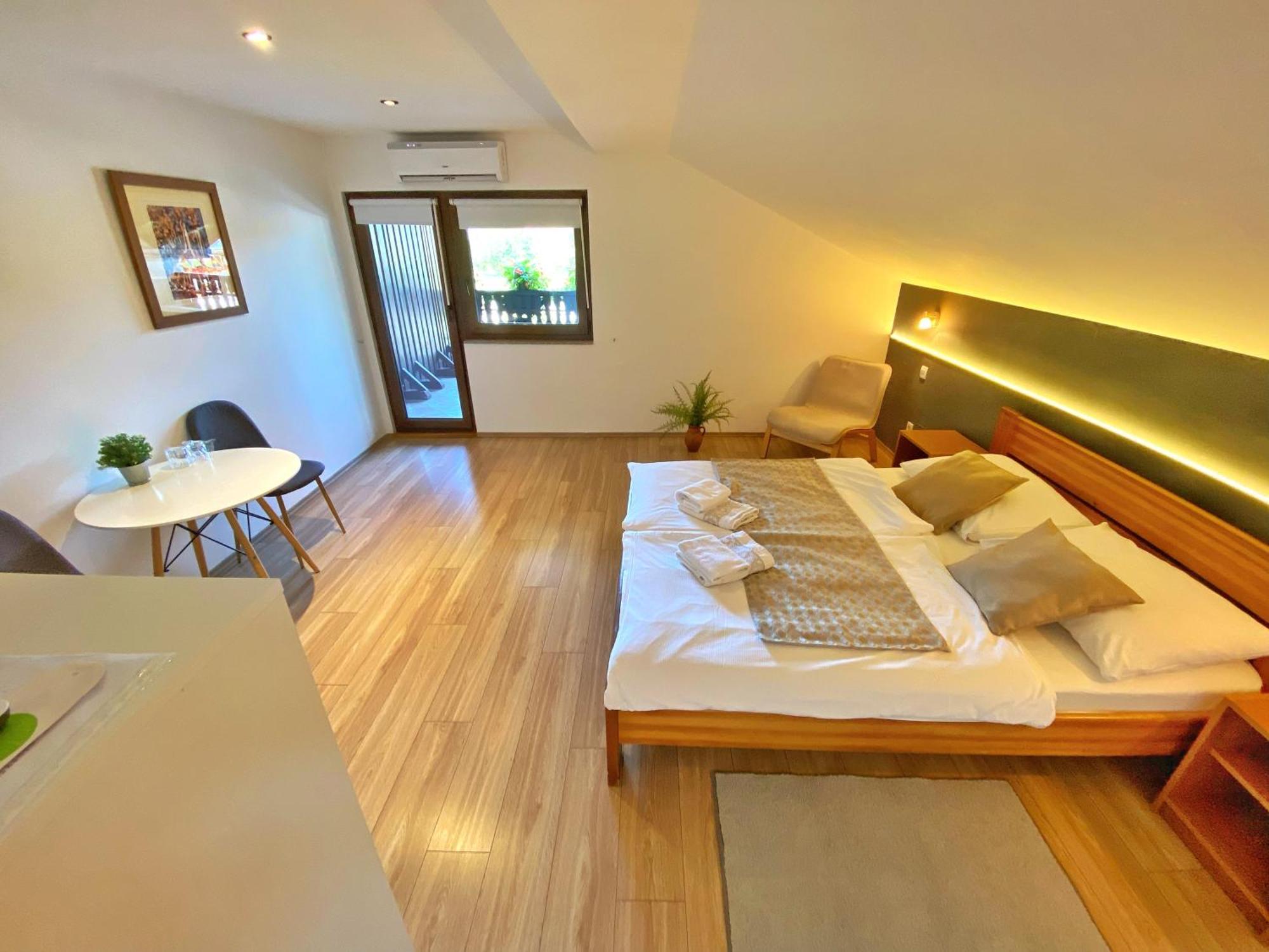 16 Lakes Guesthouse 그라보바츠 외부 사진